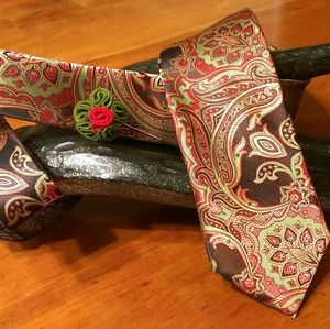 Exclusive Chocolate/Magenta Tie with 5 Fold Lapel